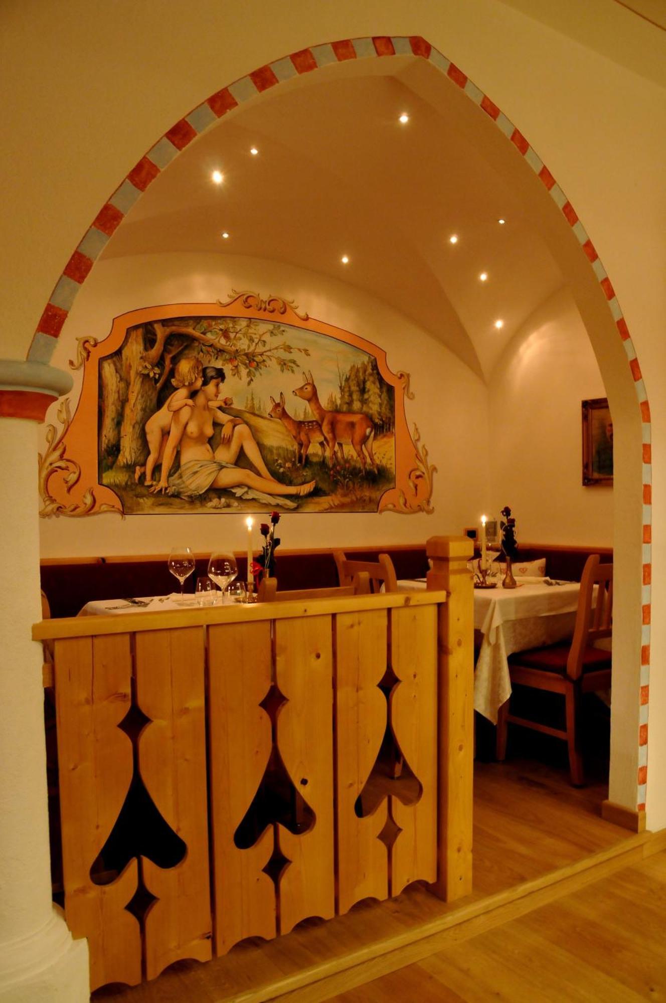 Hotel Valacia Pozza di Fassa Eksteriør billede