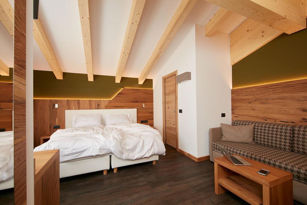 Hotel Valacia Pozza di Fassa Værelse billede